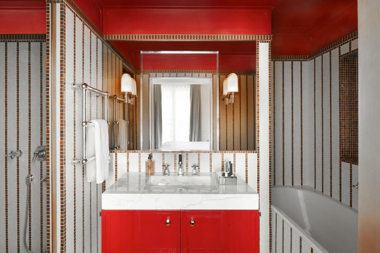 Suite,1481842922:JPEG