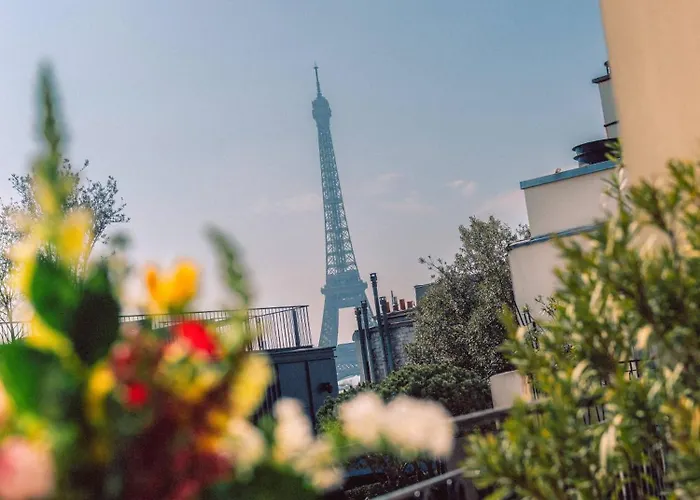 Villa Marquis Meliá Collection París